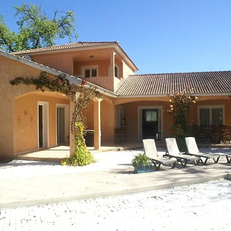 Villa Delightful At Moriani With Garden San-Nicolao